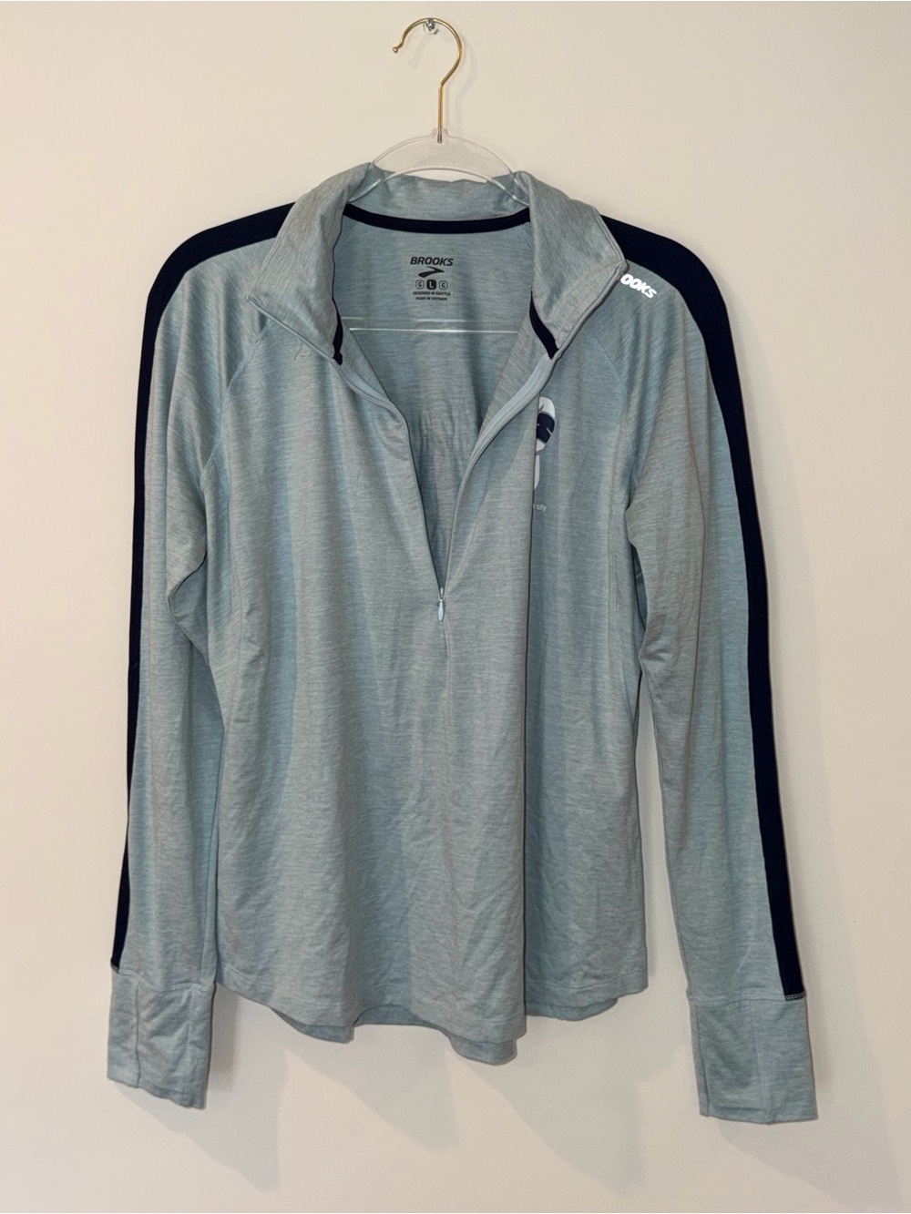 Brooks Lightweight Half Zip